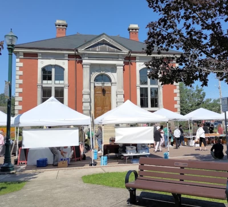 Braintree Farmers Market, Braintree, MA
